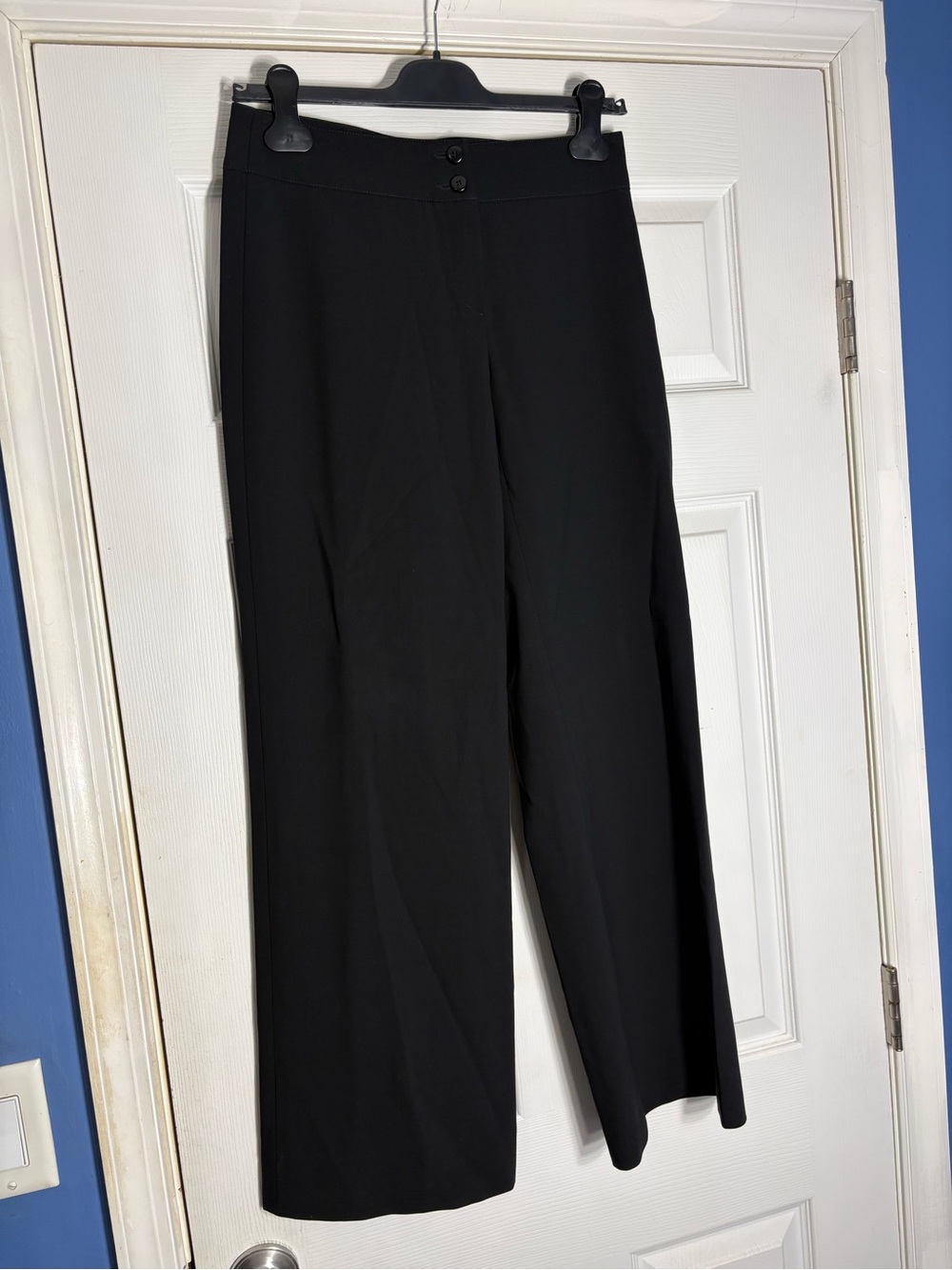 Armani Collezioni Black Wide-Leg Dress Pants - Sleek Tailored Fit